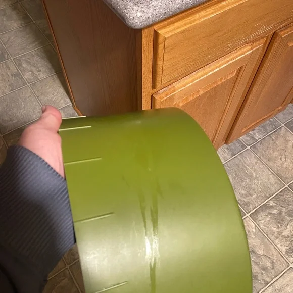 Vintage Cake Carrier with Daisy Design similar to Tupperware MCM - Picture 8 of 8